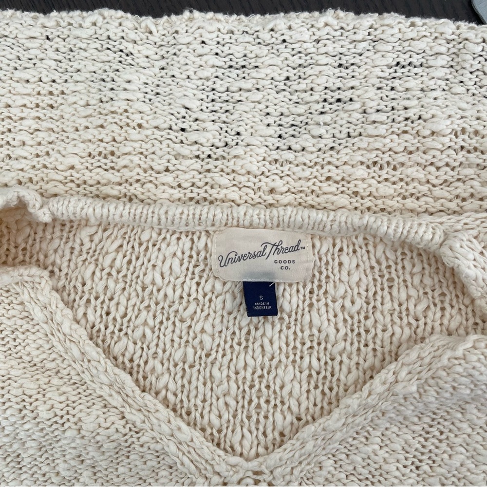 Universal Thread Sweater - Picture 3 of 3